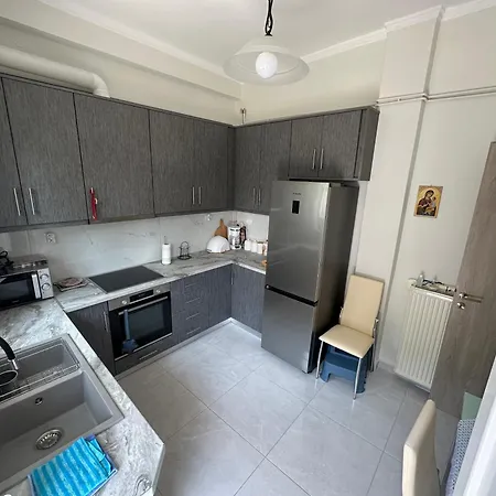 Feel Like Home Apartment Aigio