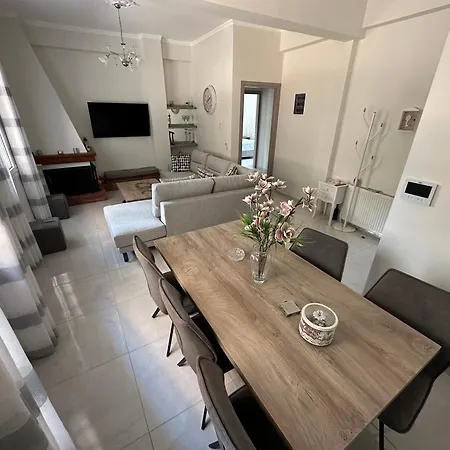 Apartment Feel Like Home Aigio
